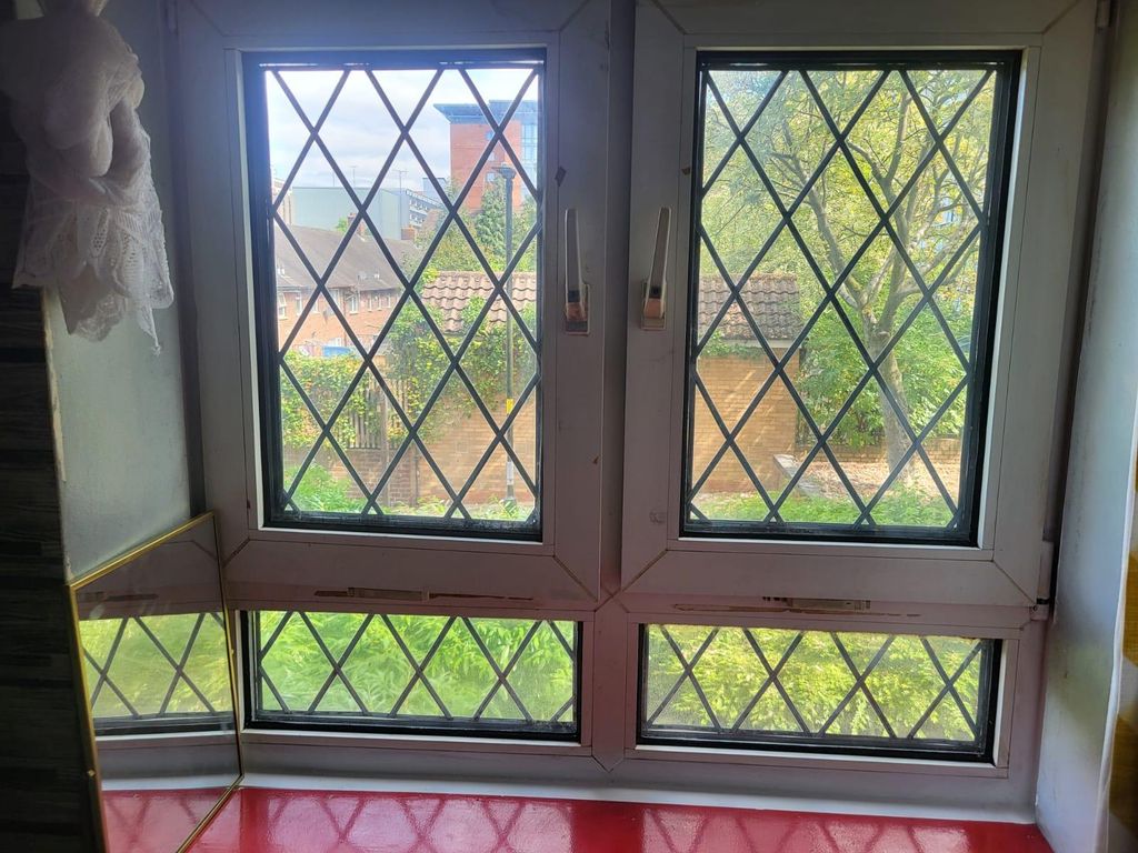 Property photo 2 of 4