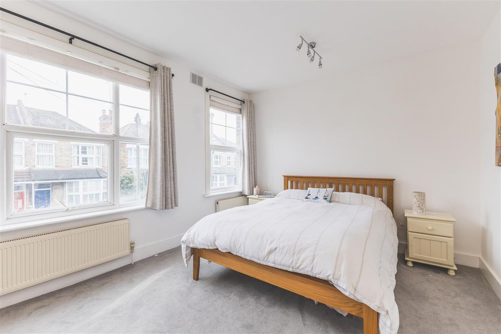 Property photo 3 of 9 6C9A0824.Jpg