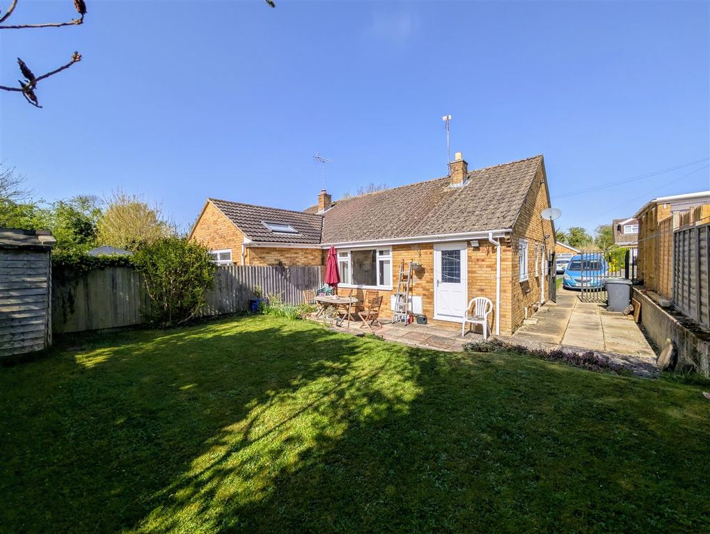 Property photo 1 of 8