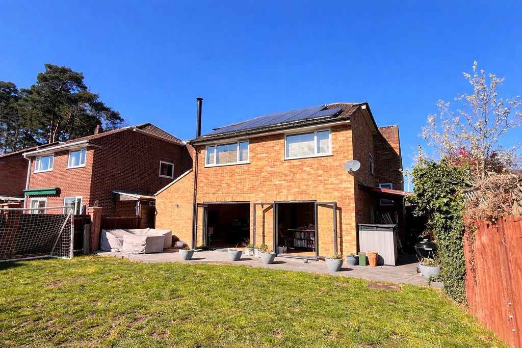 Property photo 2 of 17 Picture No. 20