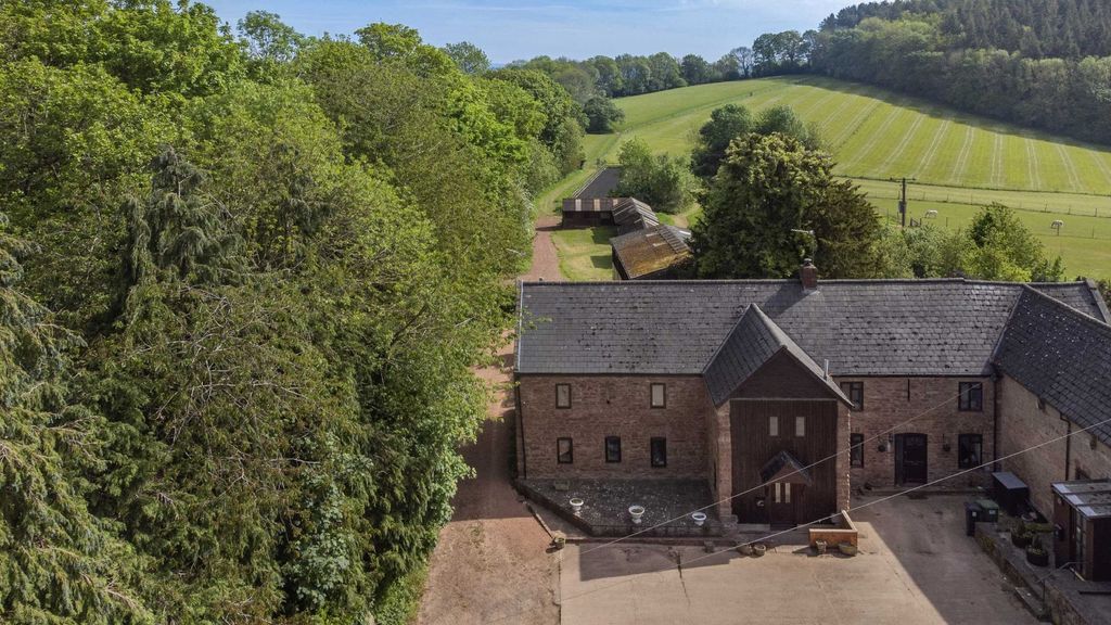 Property photo 1 of 35 P040323_01.Jpg