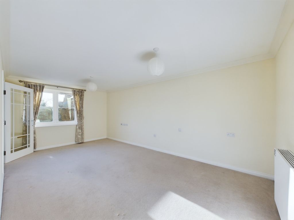 Property photo 2 of 11 10002019-Hr-2