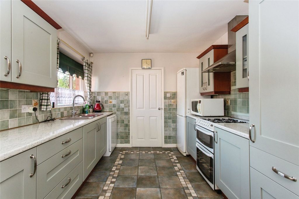 Property photo 3 of 17 Picture No. 13