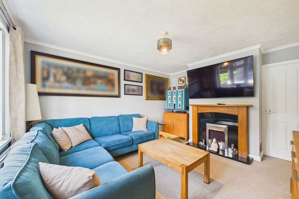 Property photo 2 of 14