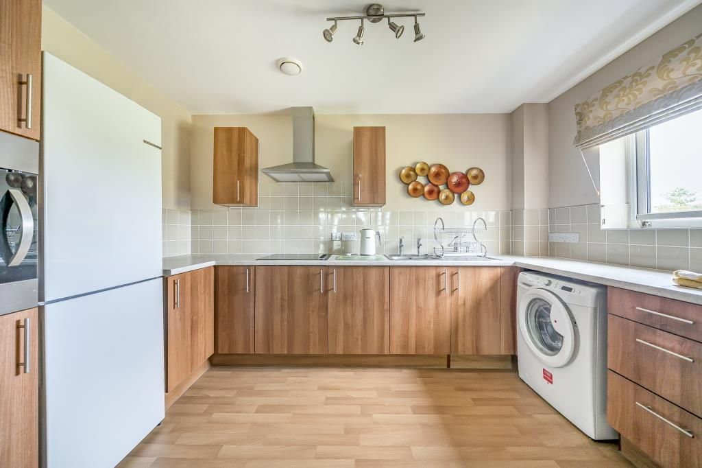 Property photo 3 of 20 Kitchen