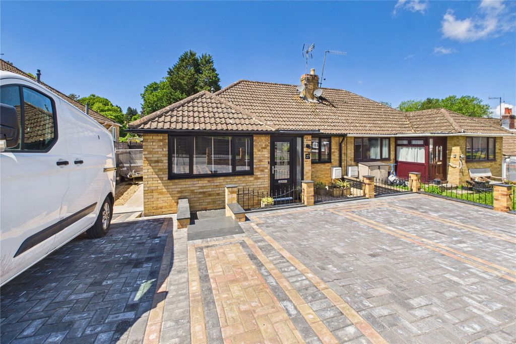 Property photo 1 of 28 Picture No. 02