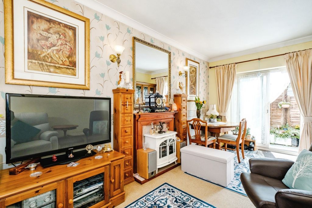 Property photo 3 of 15 Pbox-Img.Jpg