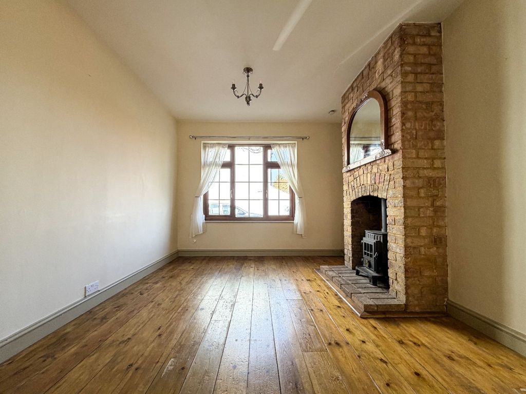 Property photo 3 of 18 4057454