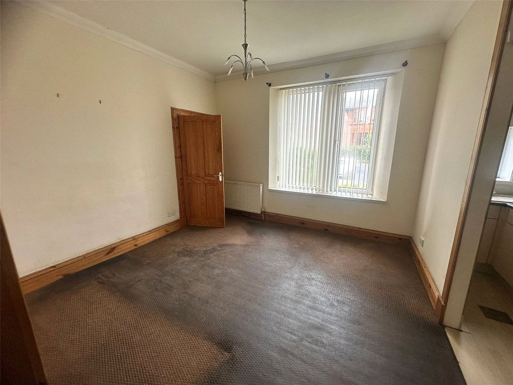 Property photo 3 of 7 Picture No. 06