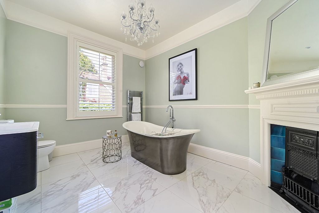 Additional image 18 of 5 bed detached house for saleBalcombe Road, Haywards Heath RH16