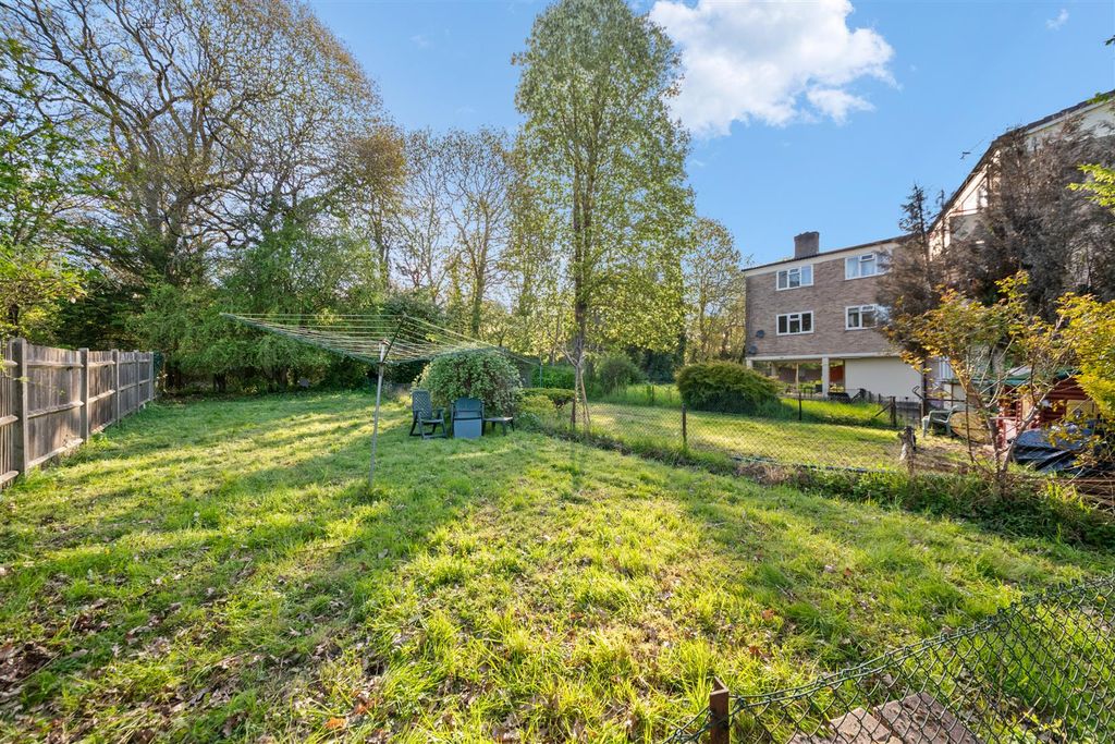 Property photo 3 of 15 11