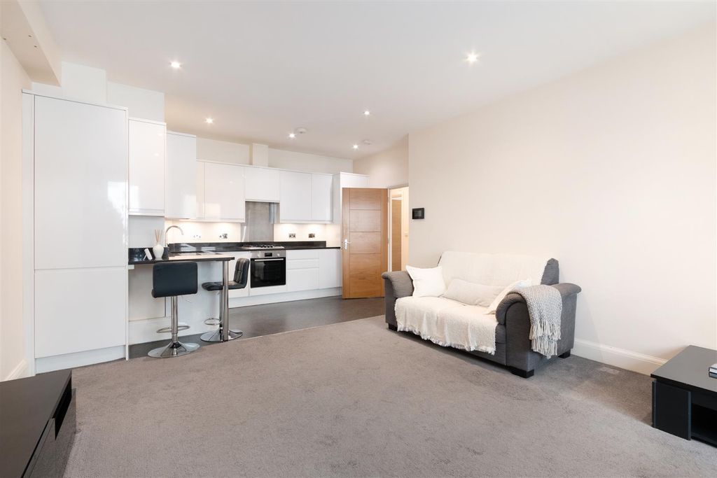 Property photo 3 of 12 Reception Room