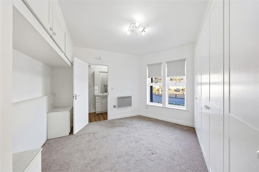 Property photo 3 of 15 Photos-4.Jpg