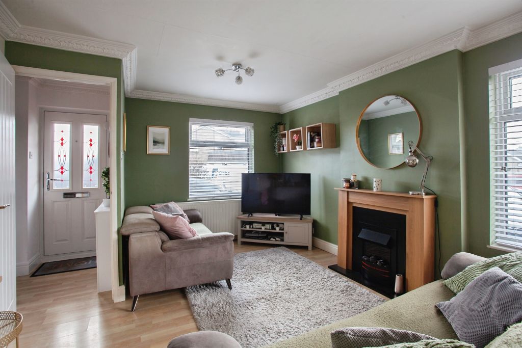 Property photo 2 of 12