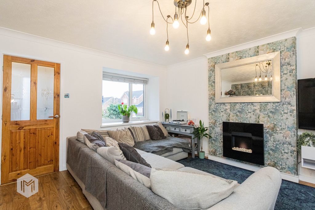 Property photo 2 of 24 Picture No. 05