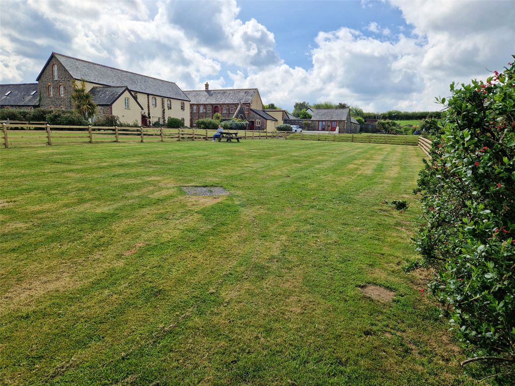 Property photo 1 of 18 Picture No. 19