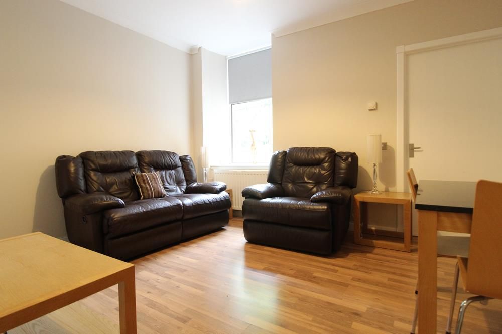 Property photo 2 of 10 Lounge