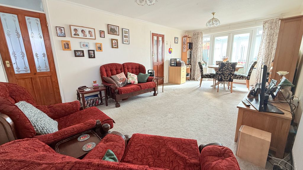 Property photo 3 of 24 Img_E6306