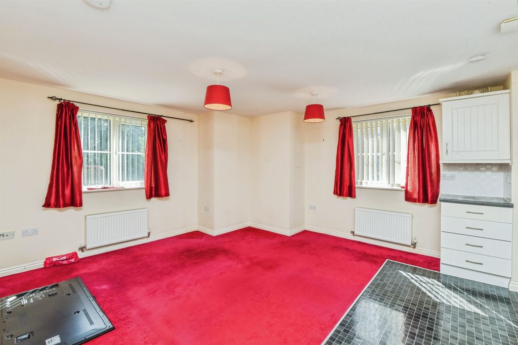 Property photo 3 of 10