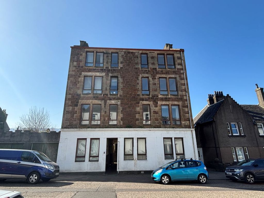 Property photo 1 of 5