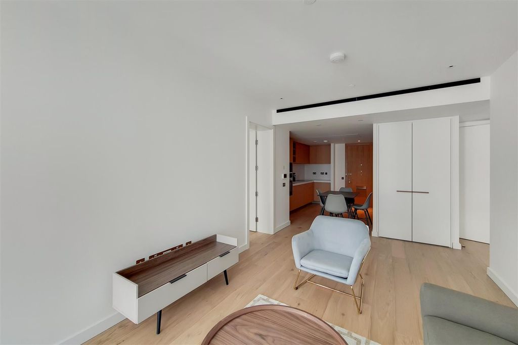 Property photo 2 of 12 1_Kitchen-Reception-2.Jpg