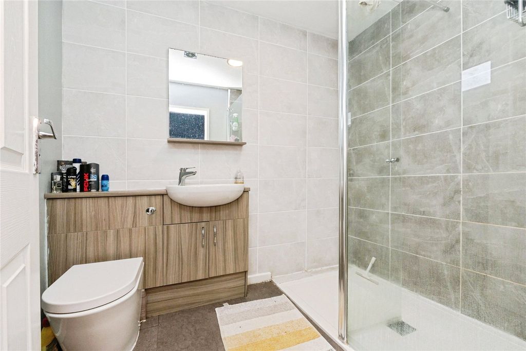 Property photo 2 of 28 Picture No. 03
