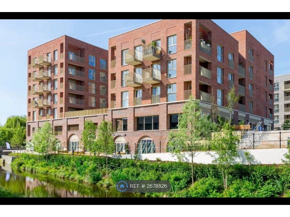 Property photo 2 of 9 Building