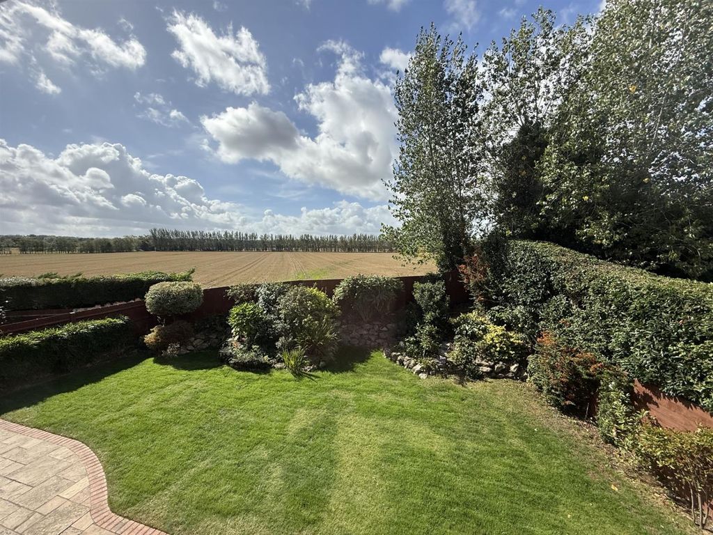 Property photo 2 of 24 Thumbnail_Img_3433.Jpg