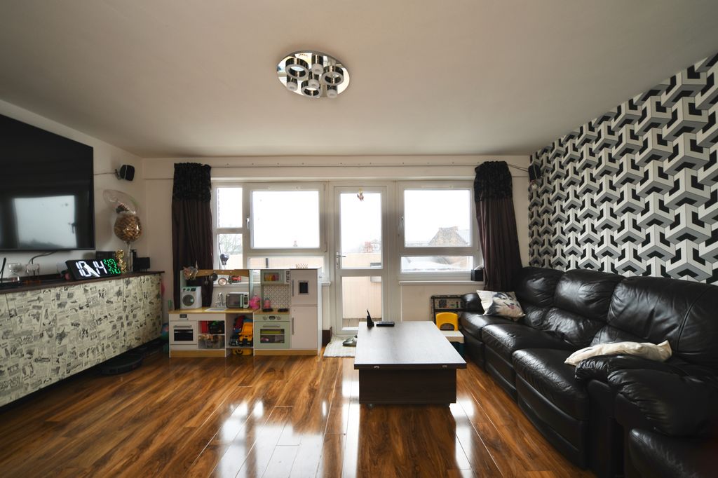 Property photo 3 of 14 Dsc_4096