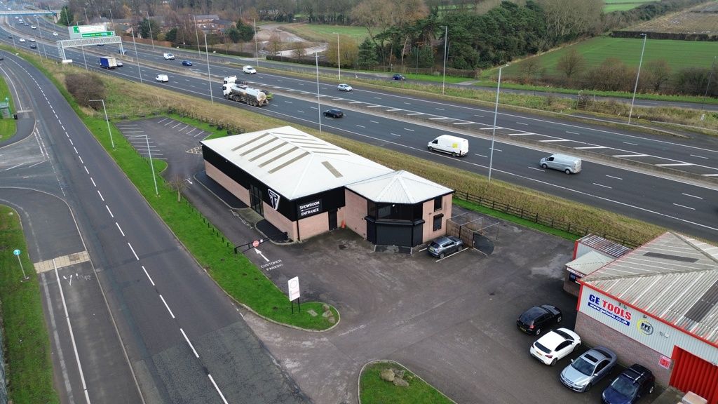 Property photo 1 of 12 Photo 5