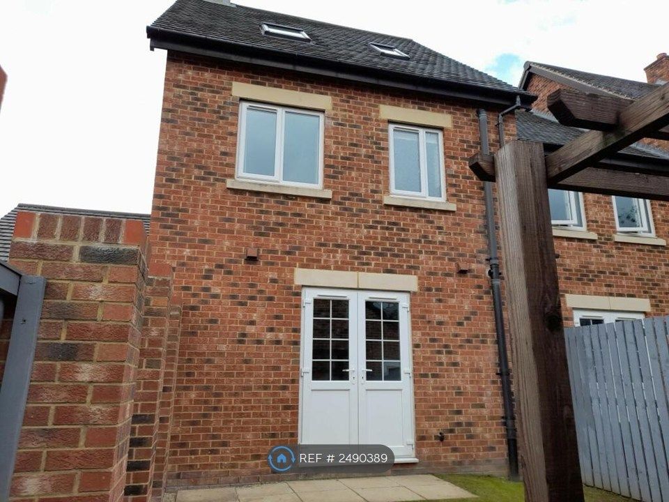 Property photo 2 of 13