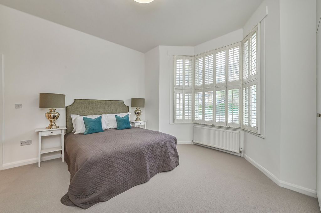 Property photo 3 of 21 Picture No. 12