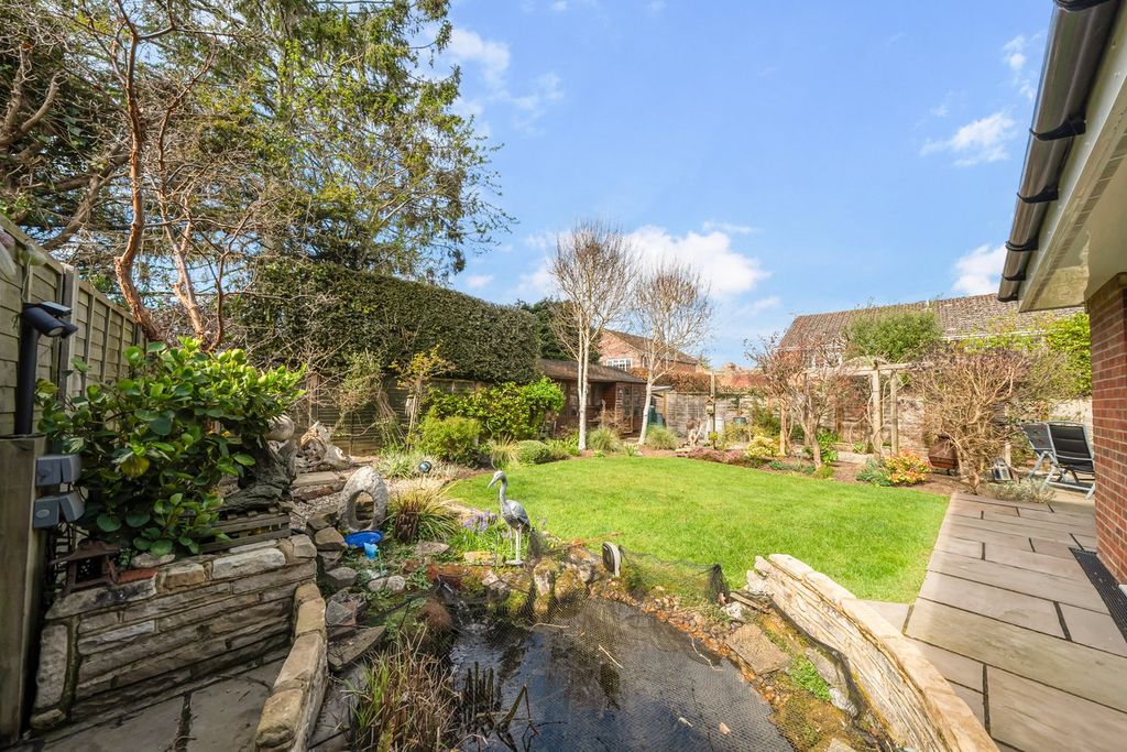 Property photo 3 of 18