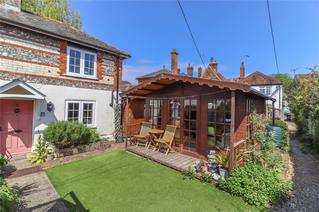Property photo 3 of 10 Picture No. 02
