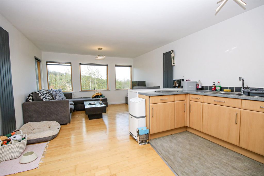 Property photo 3 of 13 15-Img_0252.Jpg