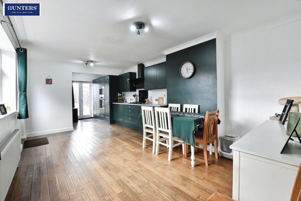 Property photo 3 of 22 Kitchen/Diner