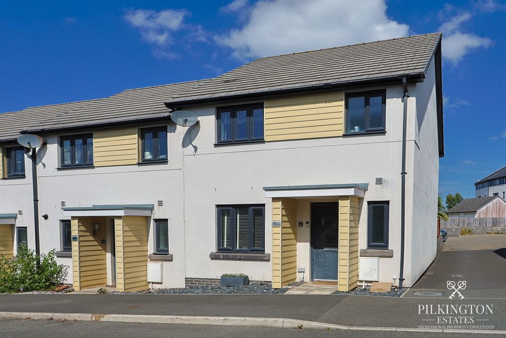 Property photo 1 of 18 5381831