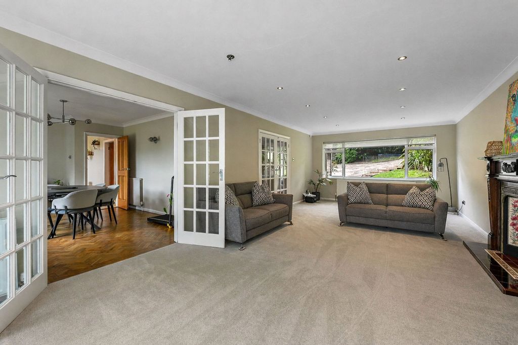 Property photo 2 of 63 Reception