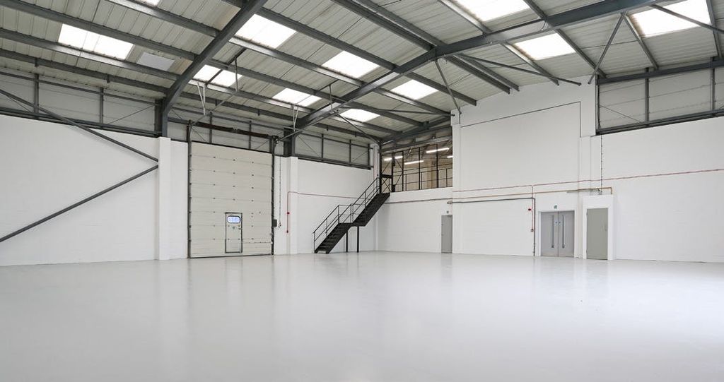 Property photo 3 of 6 Warehouse