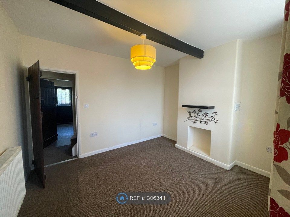 Property photo 2 of 9 Living Room
