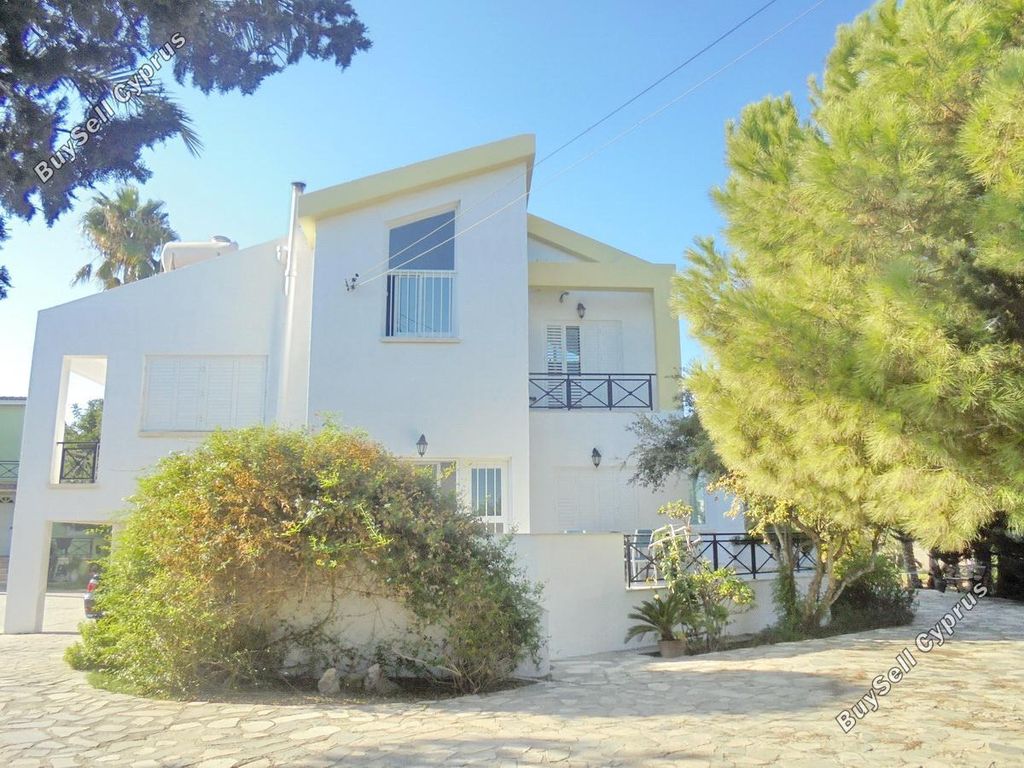 Property photo 1 of 22