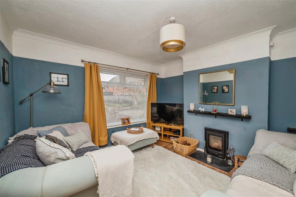 Property photo 2 of 26