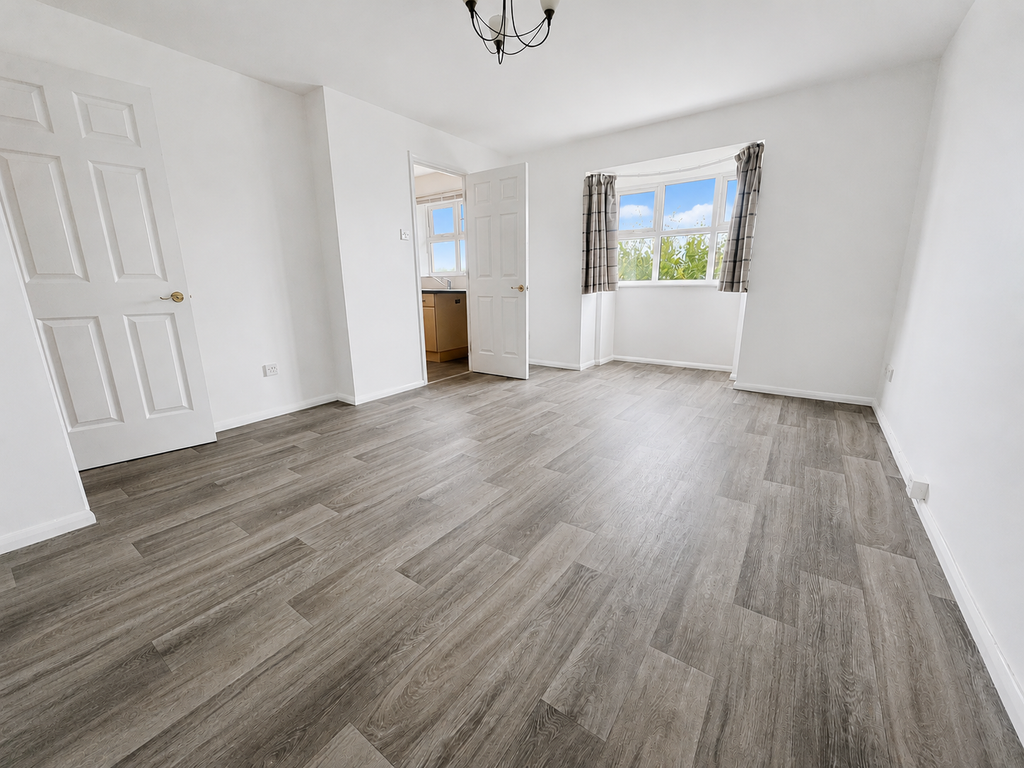 Property photo 3 of 12 9241D75B-71Ca-4A52-A3A3-88Bcd1DC17F0