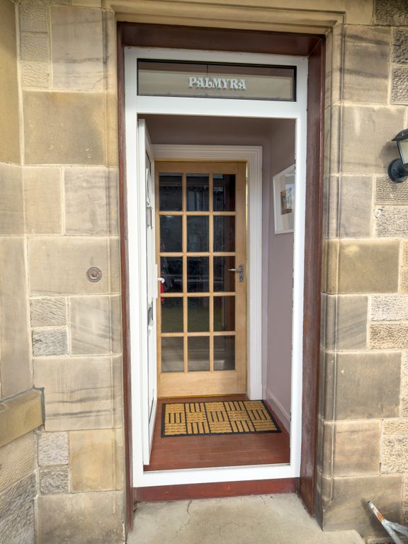 Property photo 2 of 25