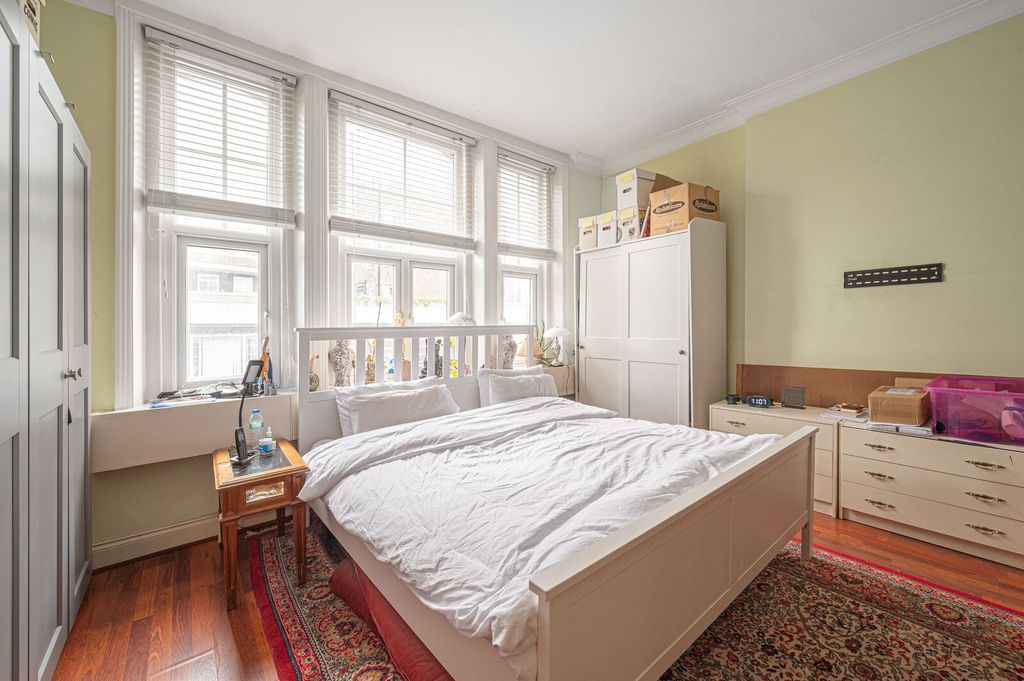 Property photo 3 of 7