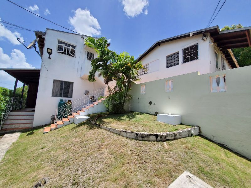 Property photo 2 of 31