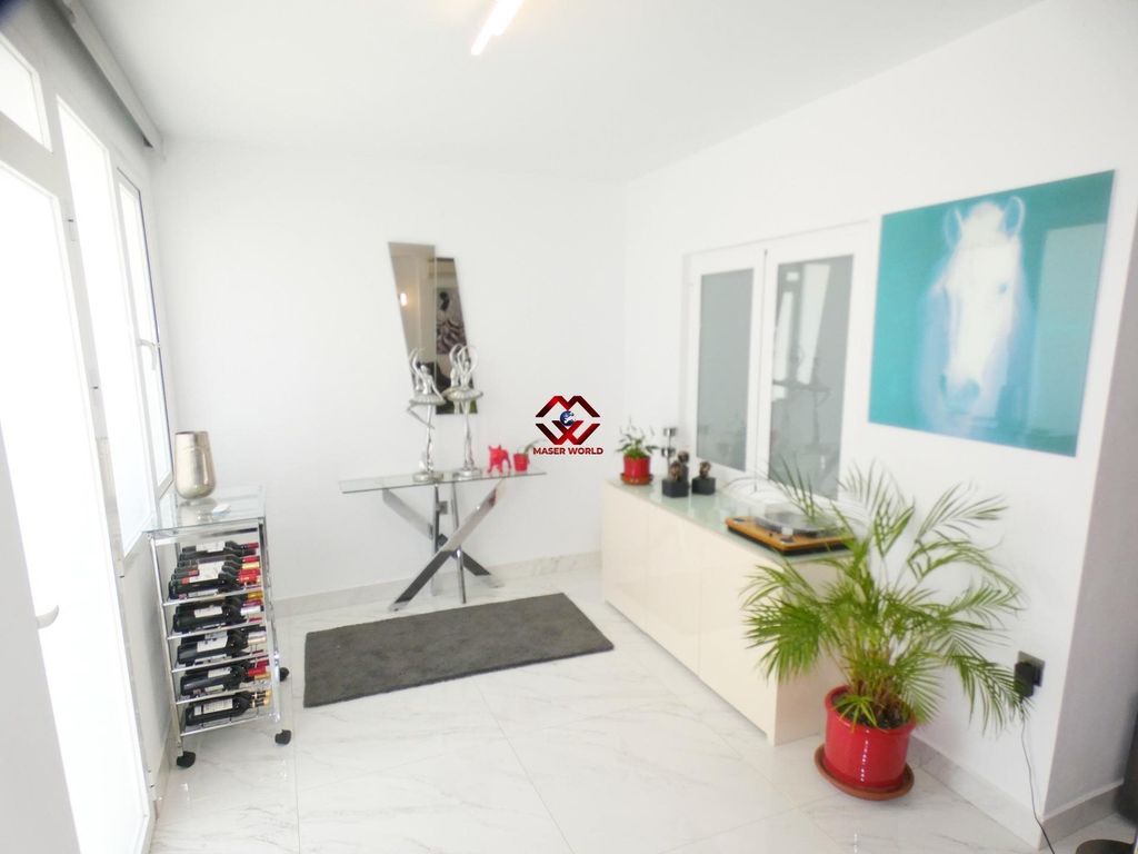 Property photo 3 of 50