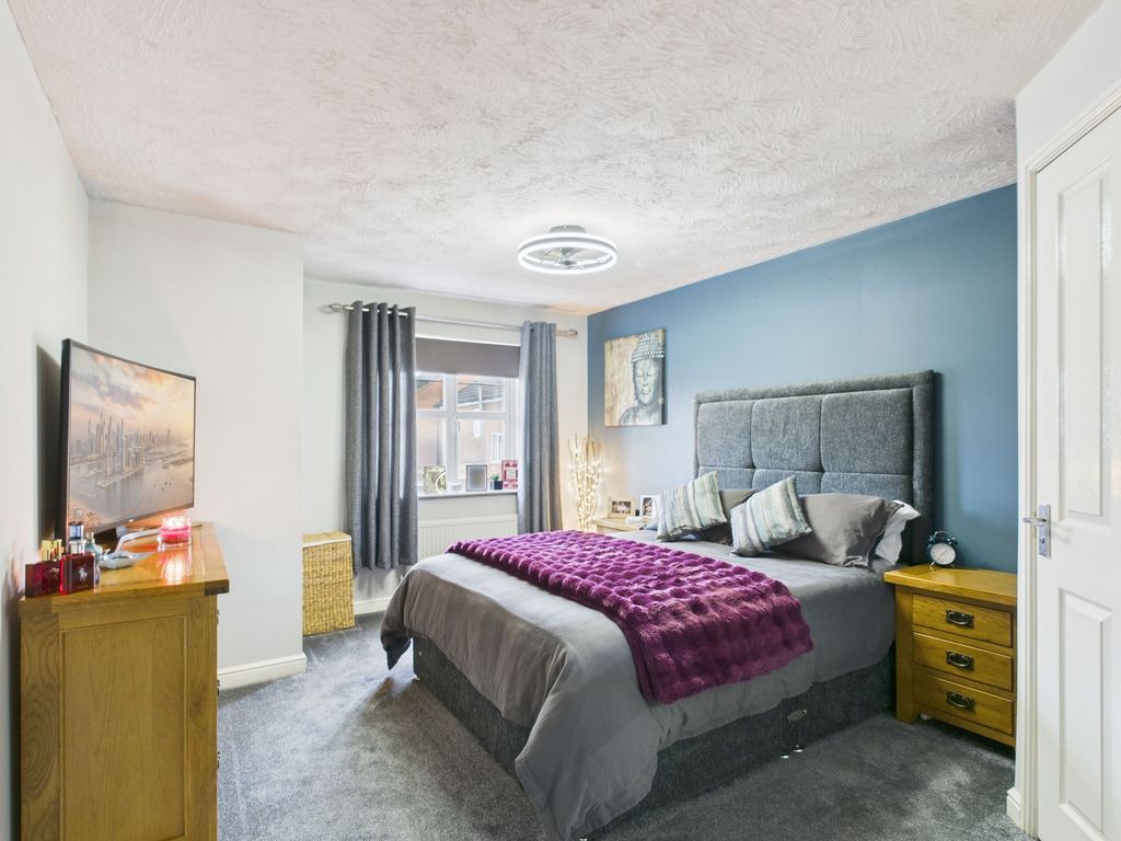 Property photo 3 of 19