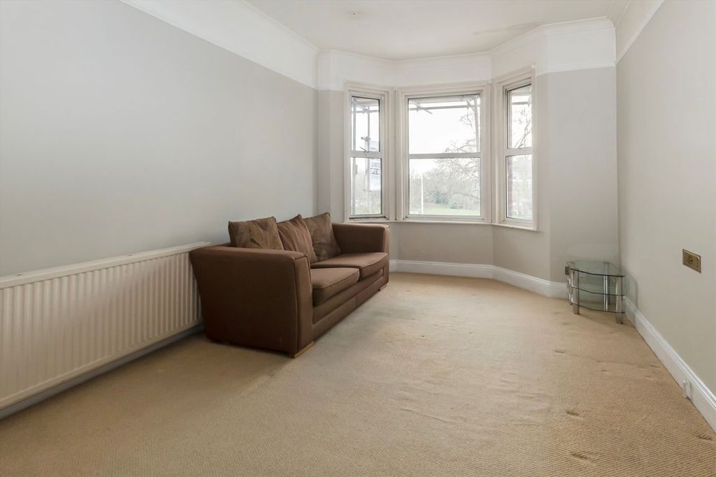 Property photo 1 of 4