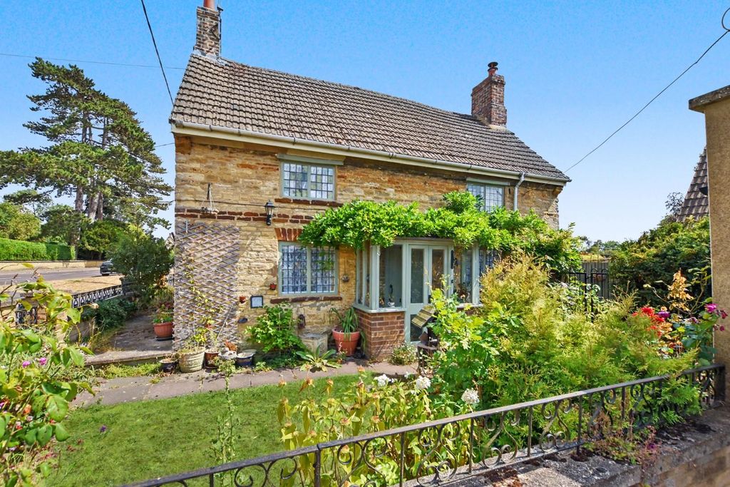 Property photo 1 of 16 1